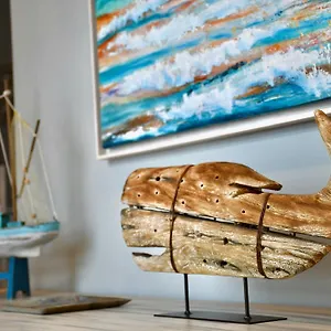 Aquamarine - Gemstone Getaway Apartment